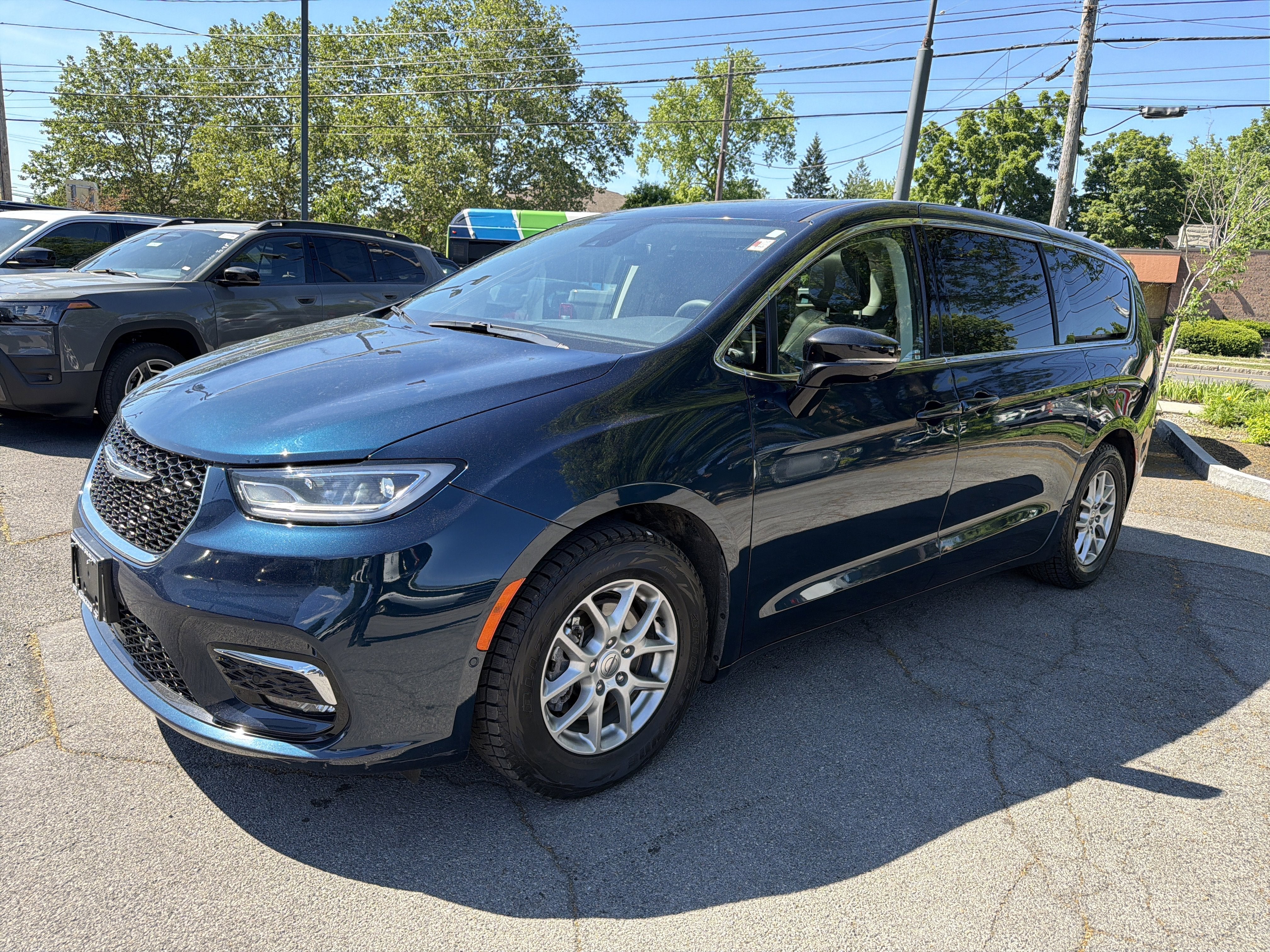 2024 Chrysler Pacifica Touring L