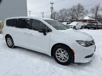 2026 Chrysler Voyager LX