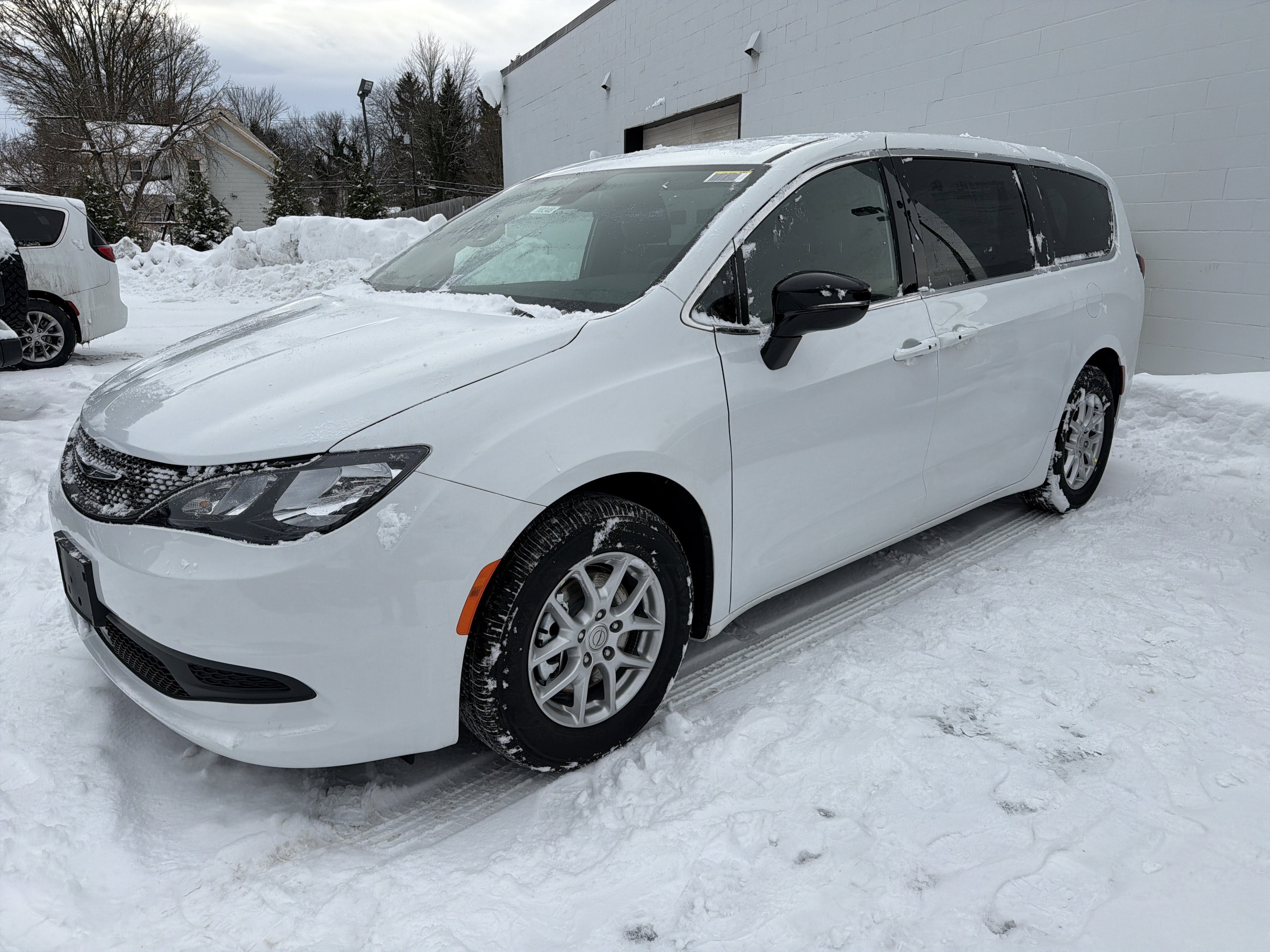 2026 Chrysler Voyager LX