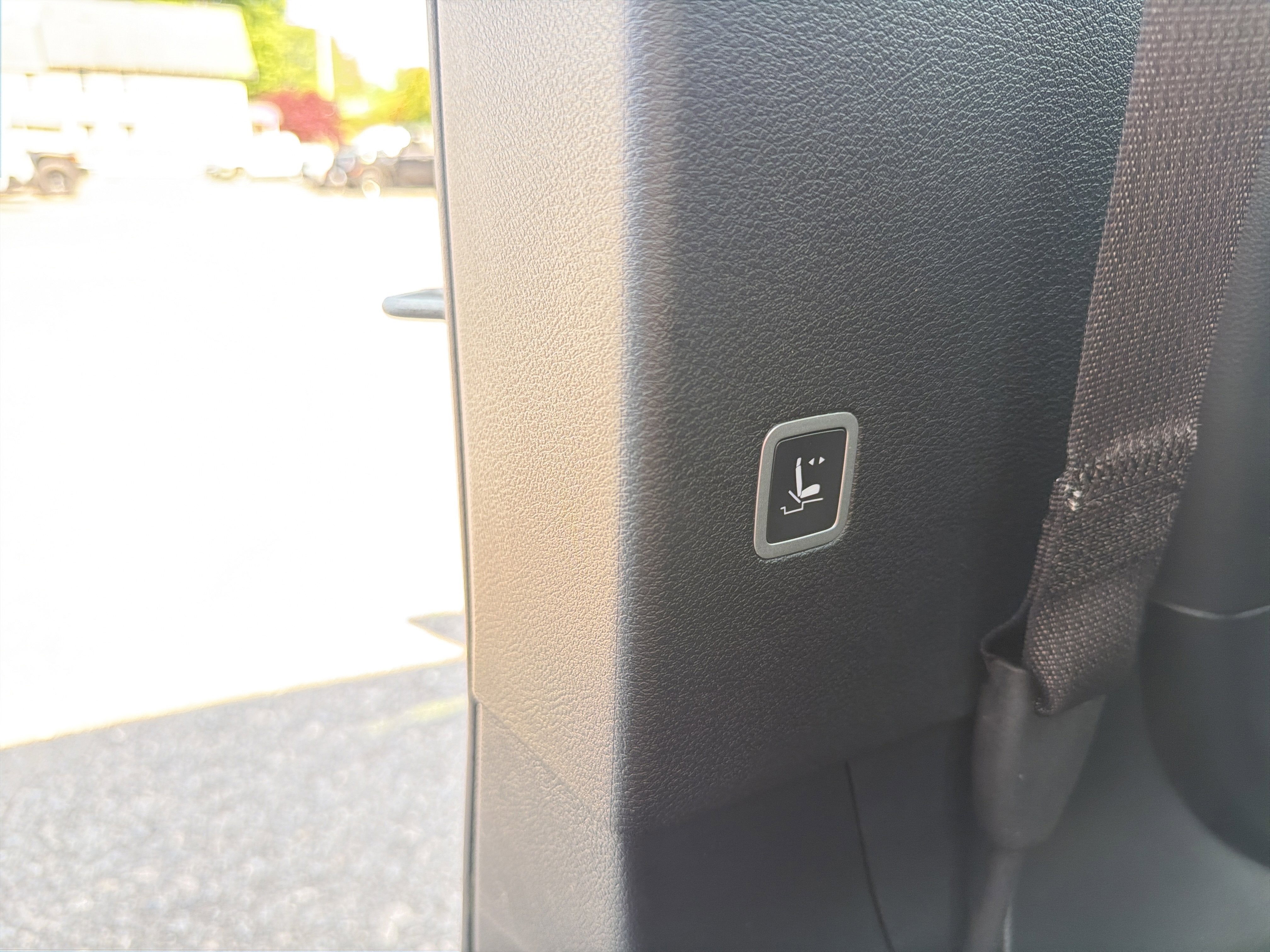 2027 Chrysler Pacifica Select AWD
