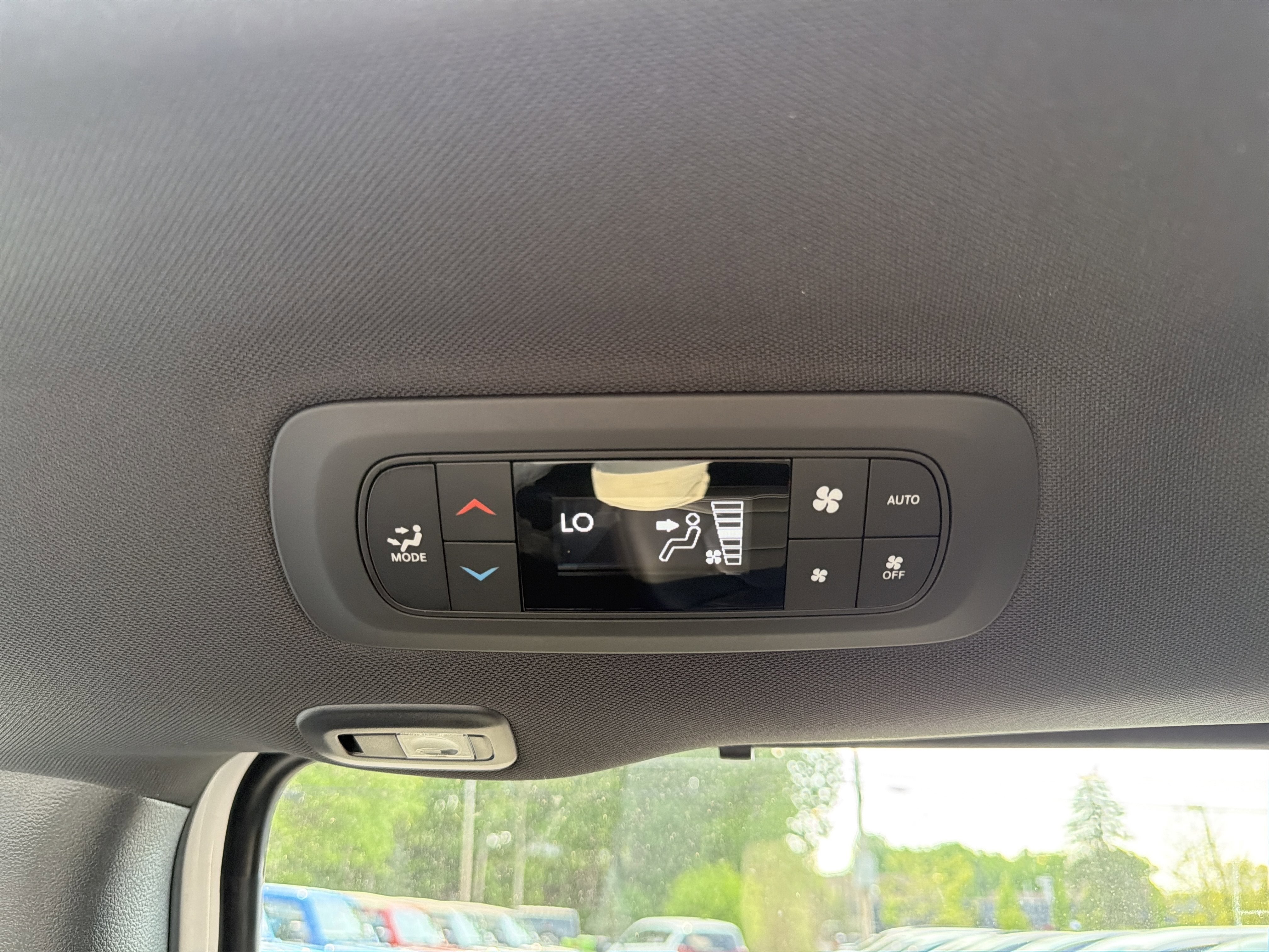 2027 Chrysler Pacifica Select AWD