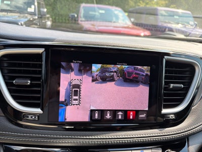 2027 Chrysler Pacifica Select AWD