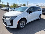 2027 Chrysler Pacifica Select AWD