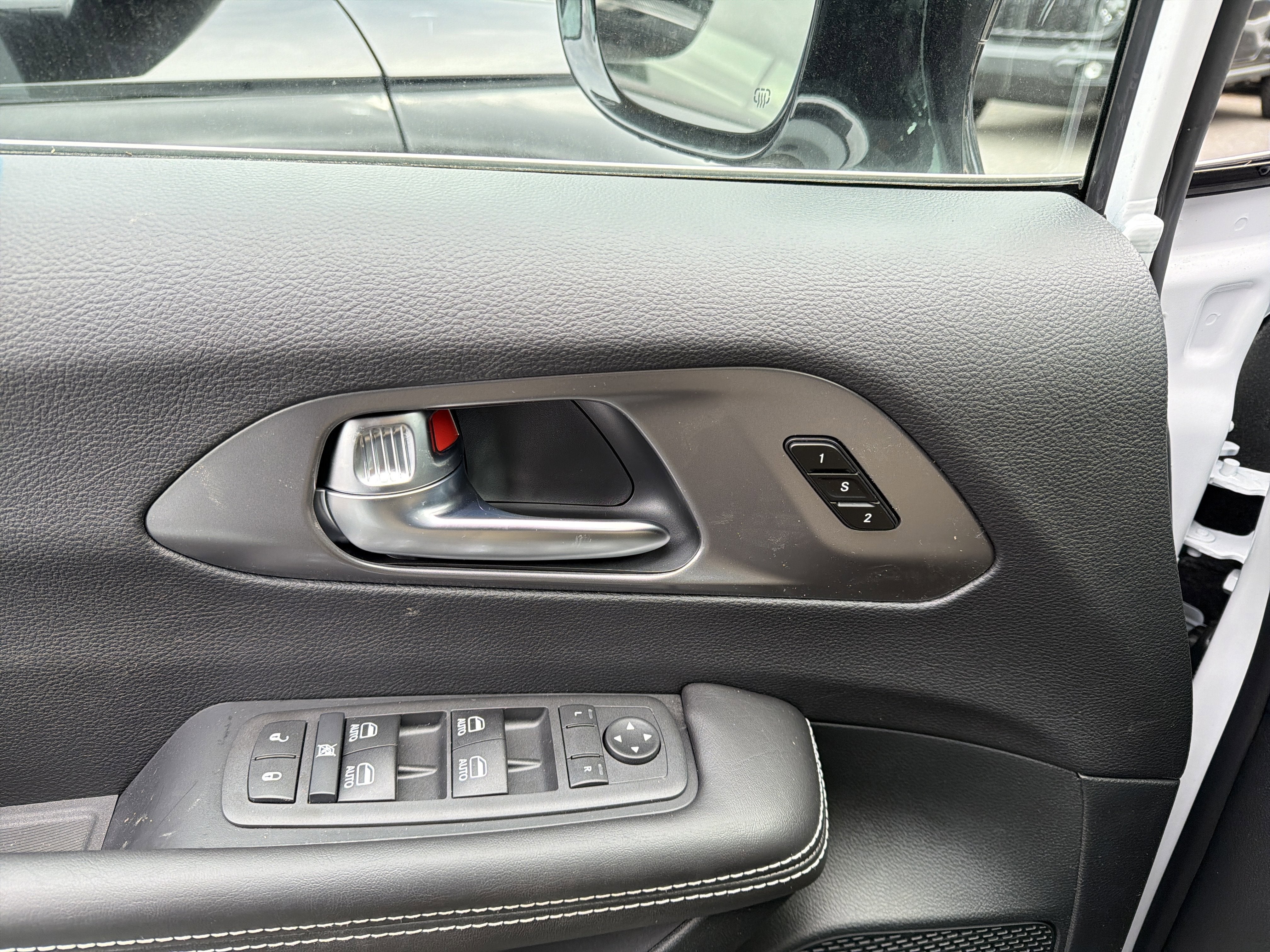 2026 Chrysler Pacifica Select AWD