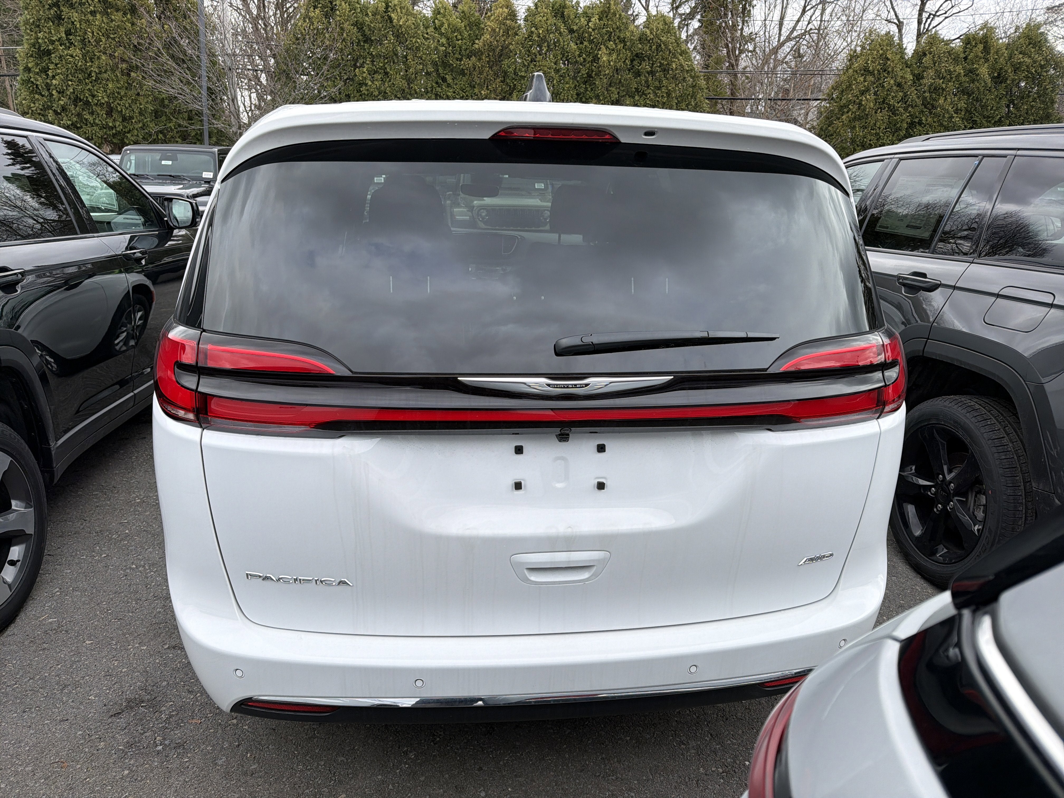 2026 Chrysler Pacifica Select AWD