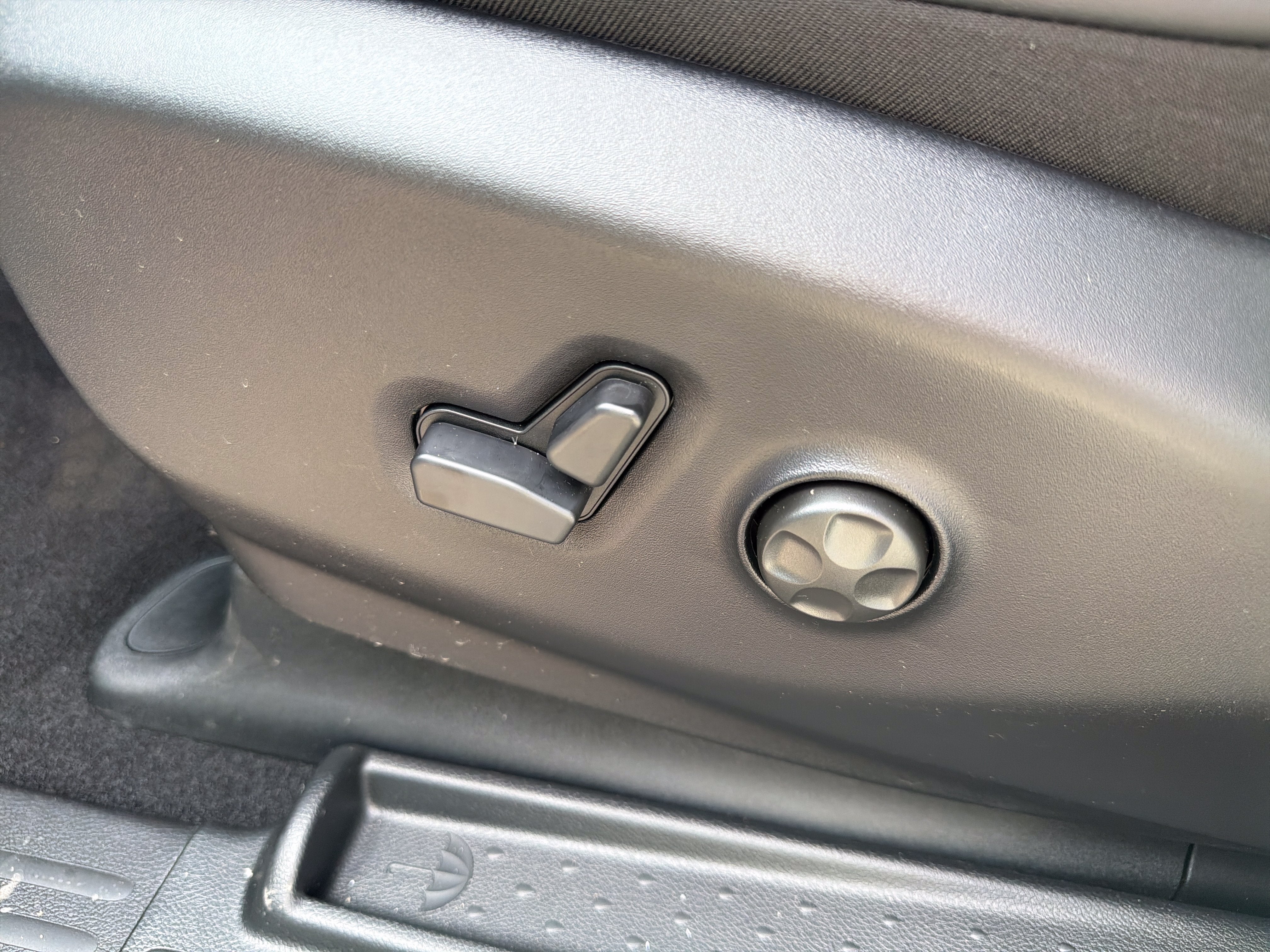 2027 Chrysler Pacifica Select AWD
