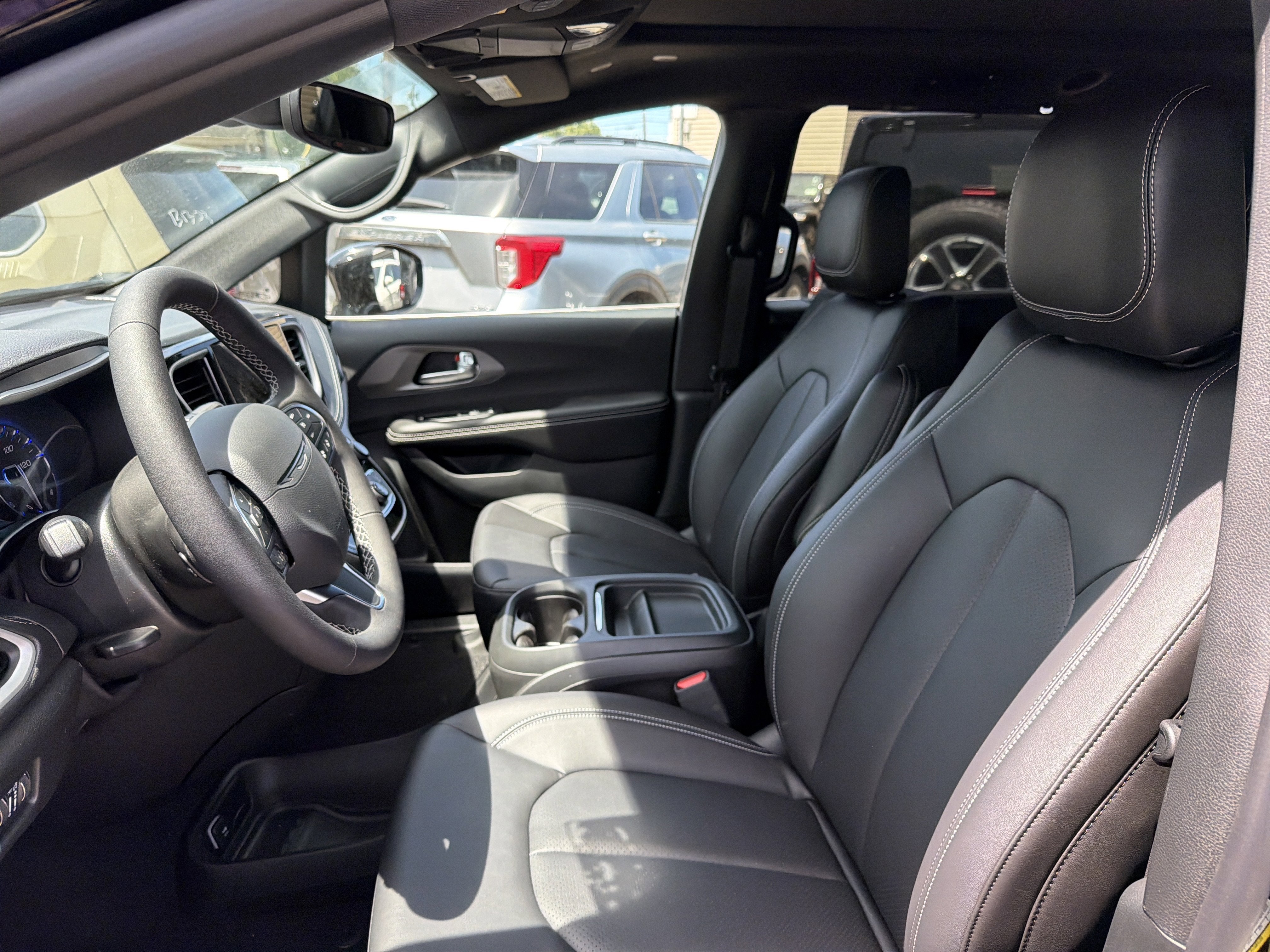 2027 Chrysler Pacifica Select AWD