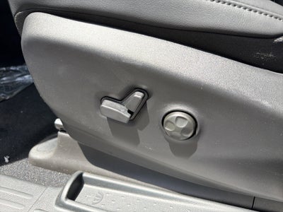 2027 Chrysler Pacifica Select AWD