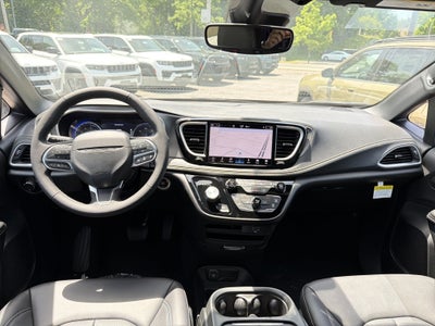 2027 Chrysler Pacifica Select AWD