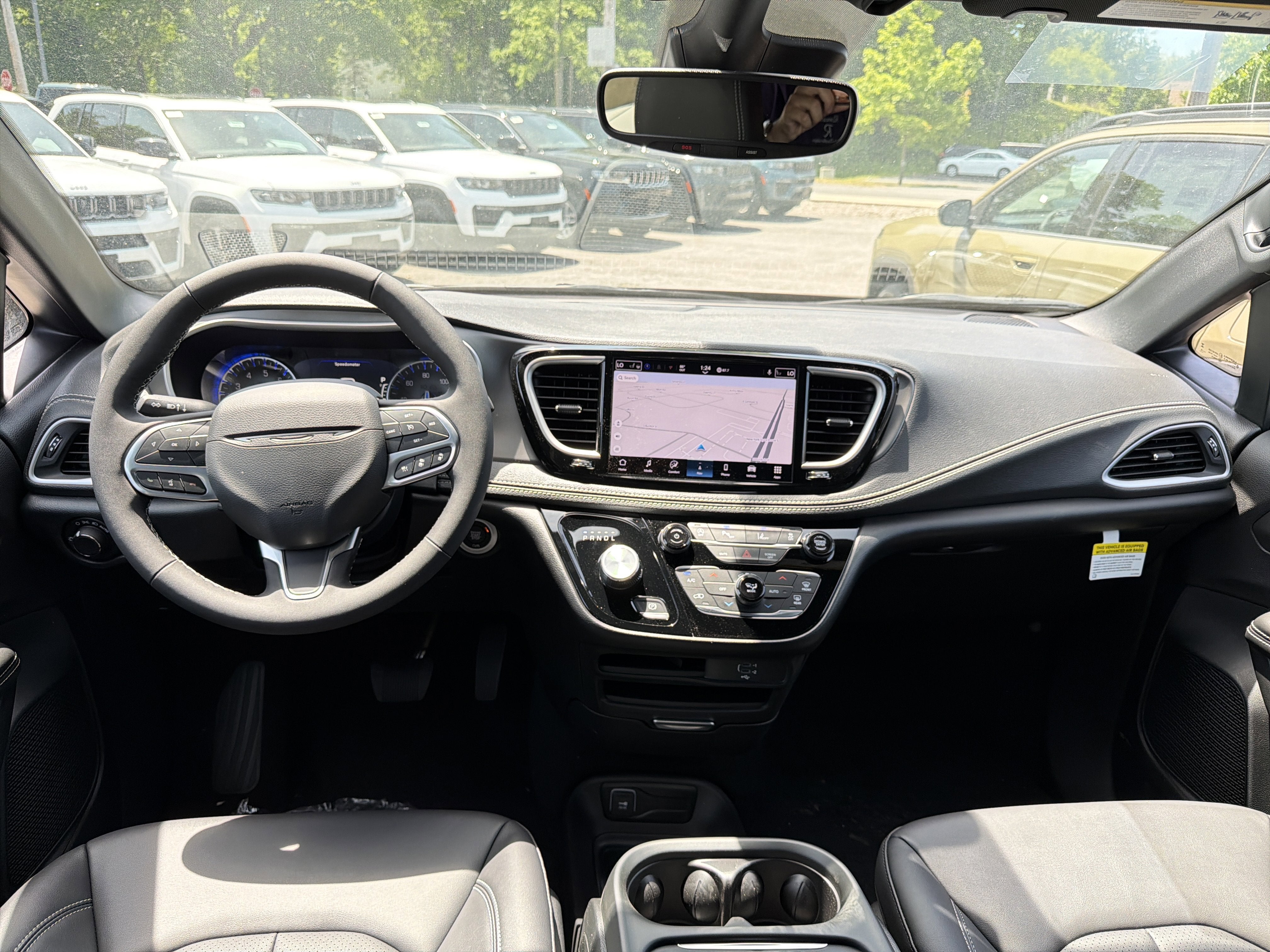 2027 Chrysler Pacifica Select AWD