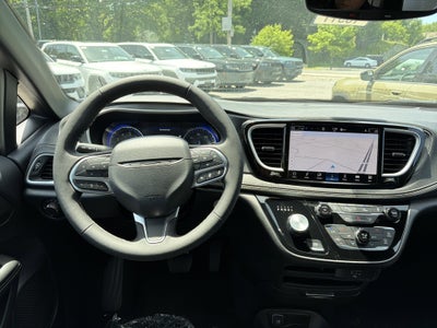 2027 Chrysler Pacifica Select AWD