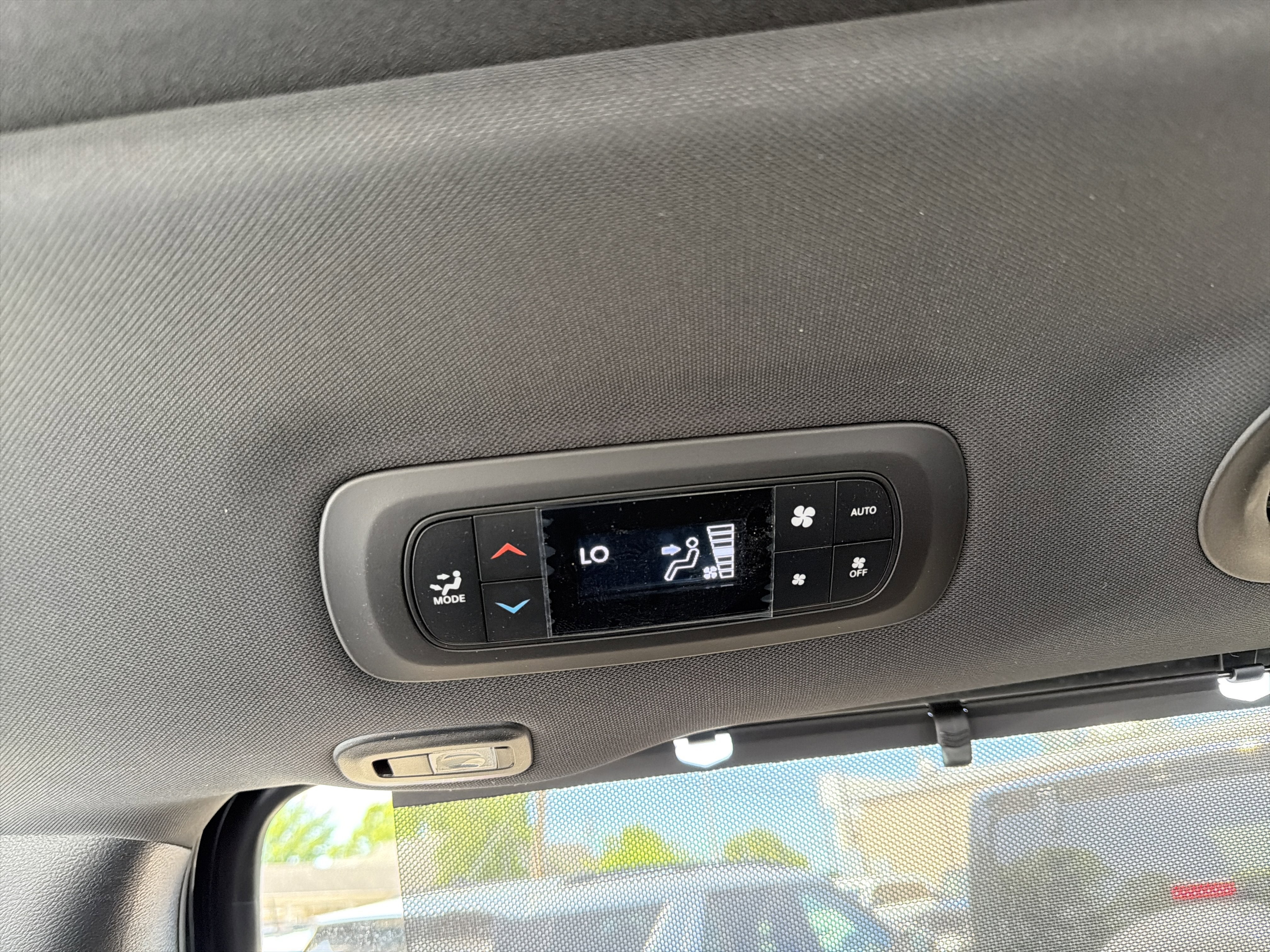 2027 Chrysler Pacifica Select AWD