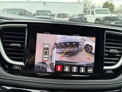 2026 Chrysler Pacifica Select AWD