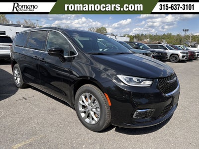 2026 Chrysler Pacifica Select AWD