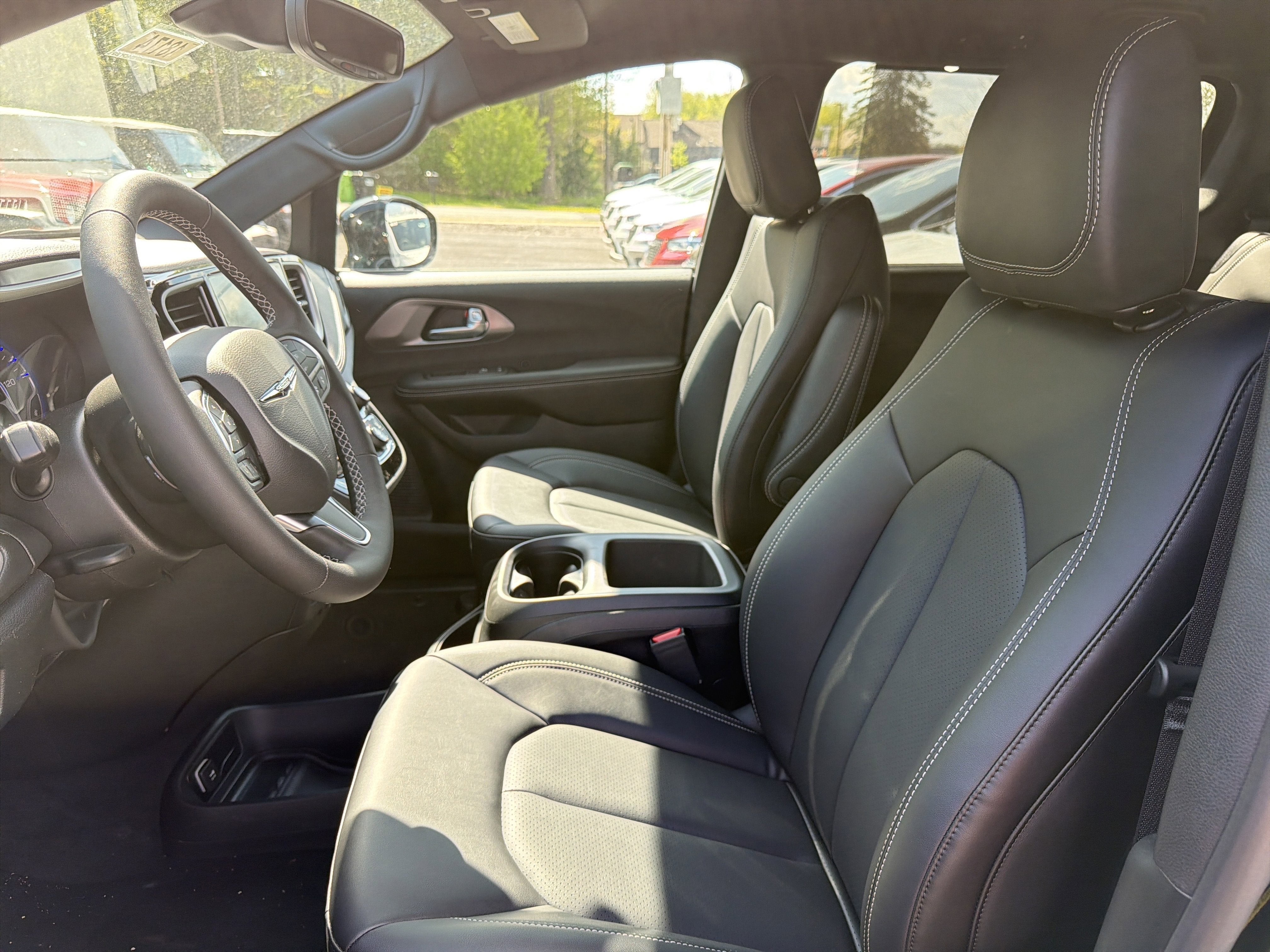 2026 Chrysler Pacifica Select AWD