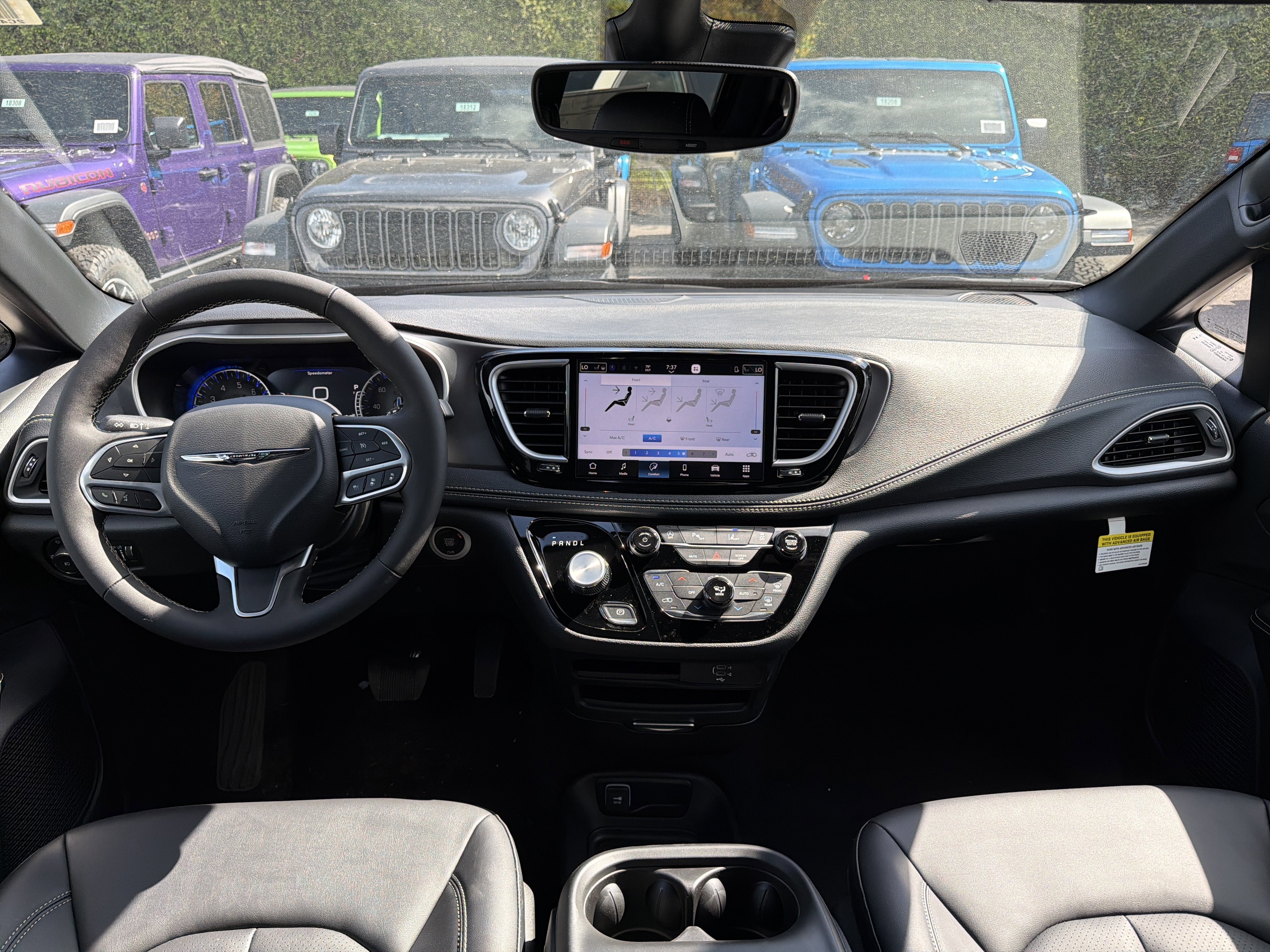 2026 Chrysler Pacifica Select AWD