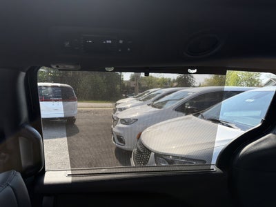 2027 Chrysler Pacifica Select AWD