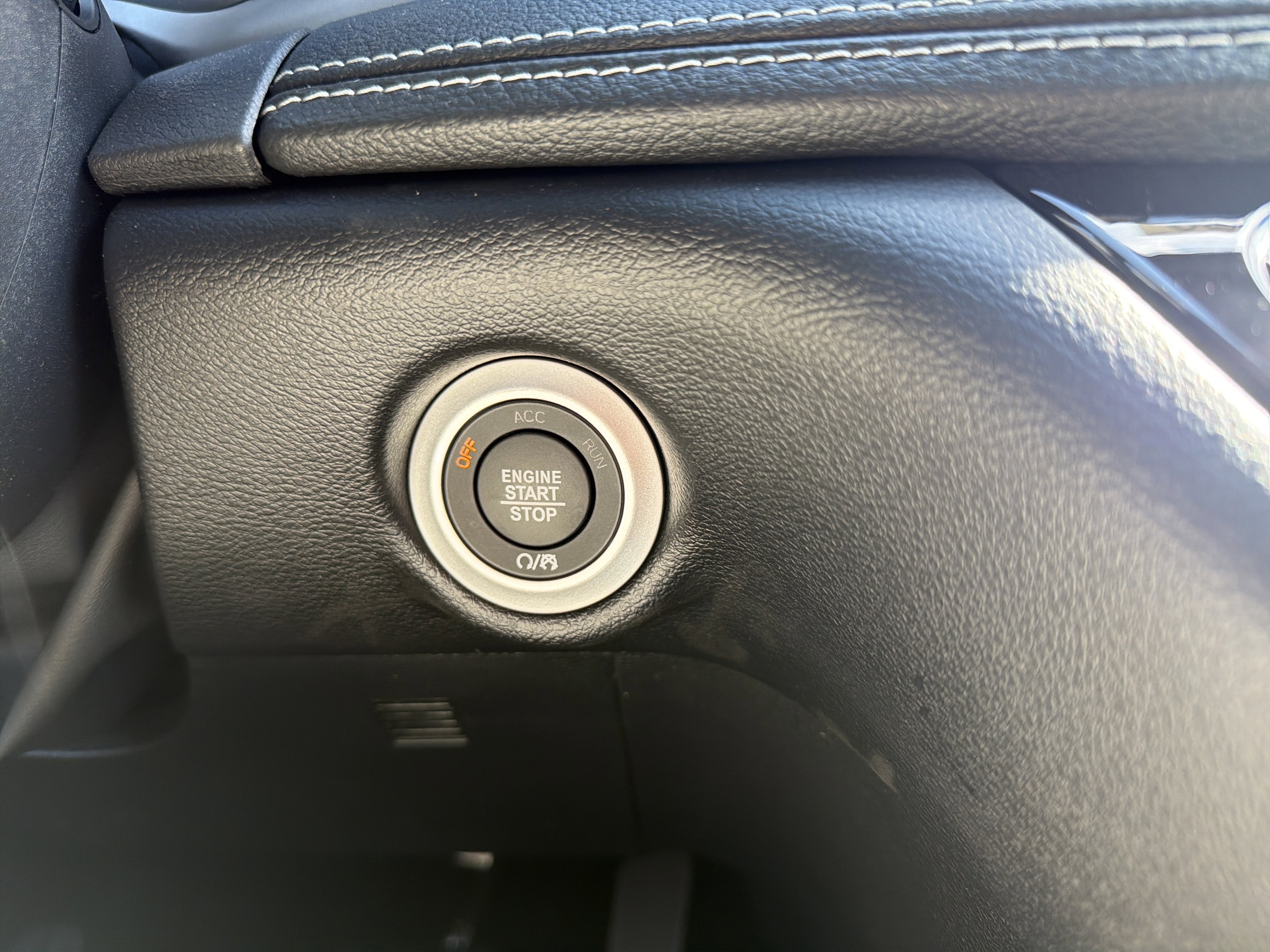 2027 Chrysler Pacifica Select AWD