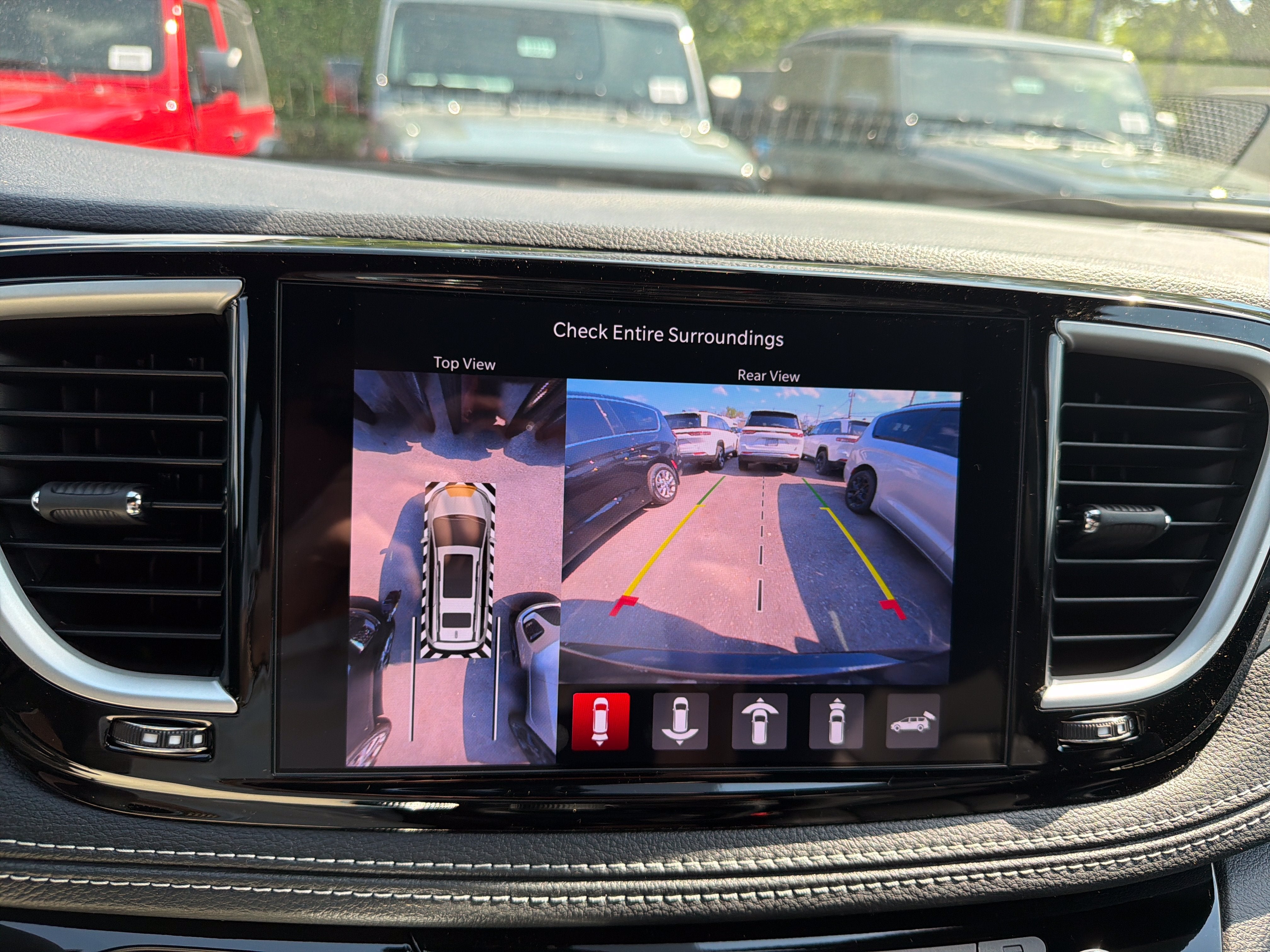 2027 Chrysler Pacifica Select AWD