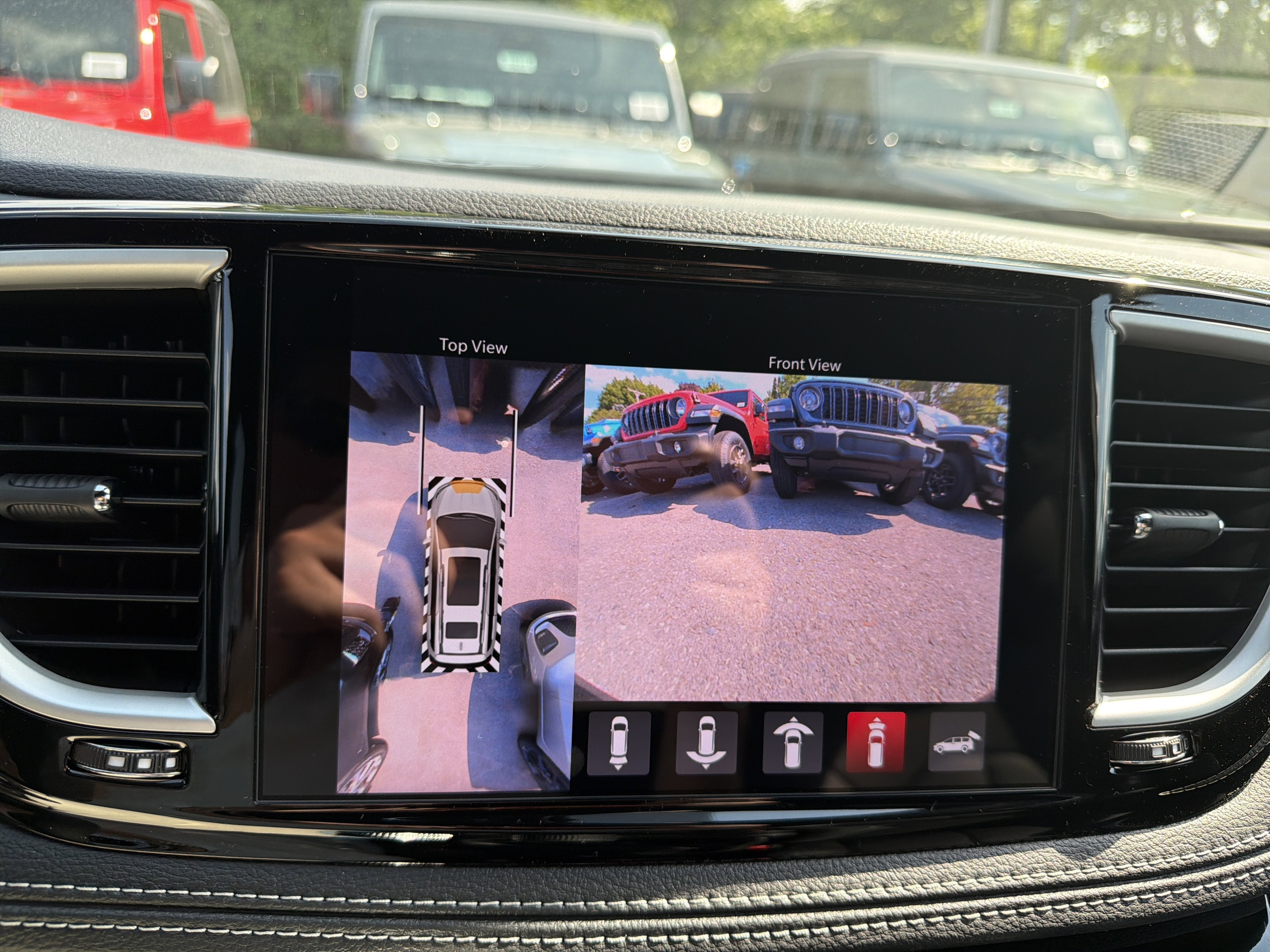 2027 Chrysler Pacifica Select AWD