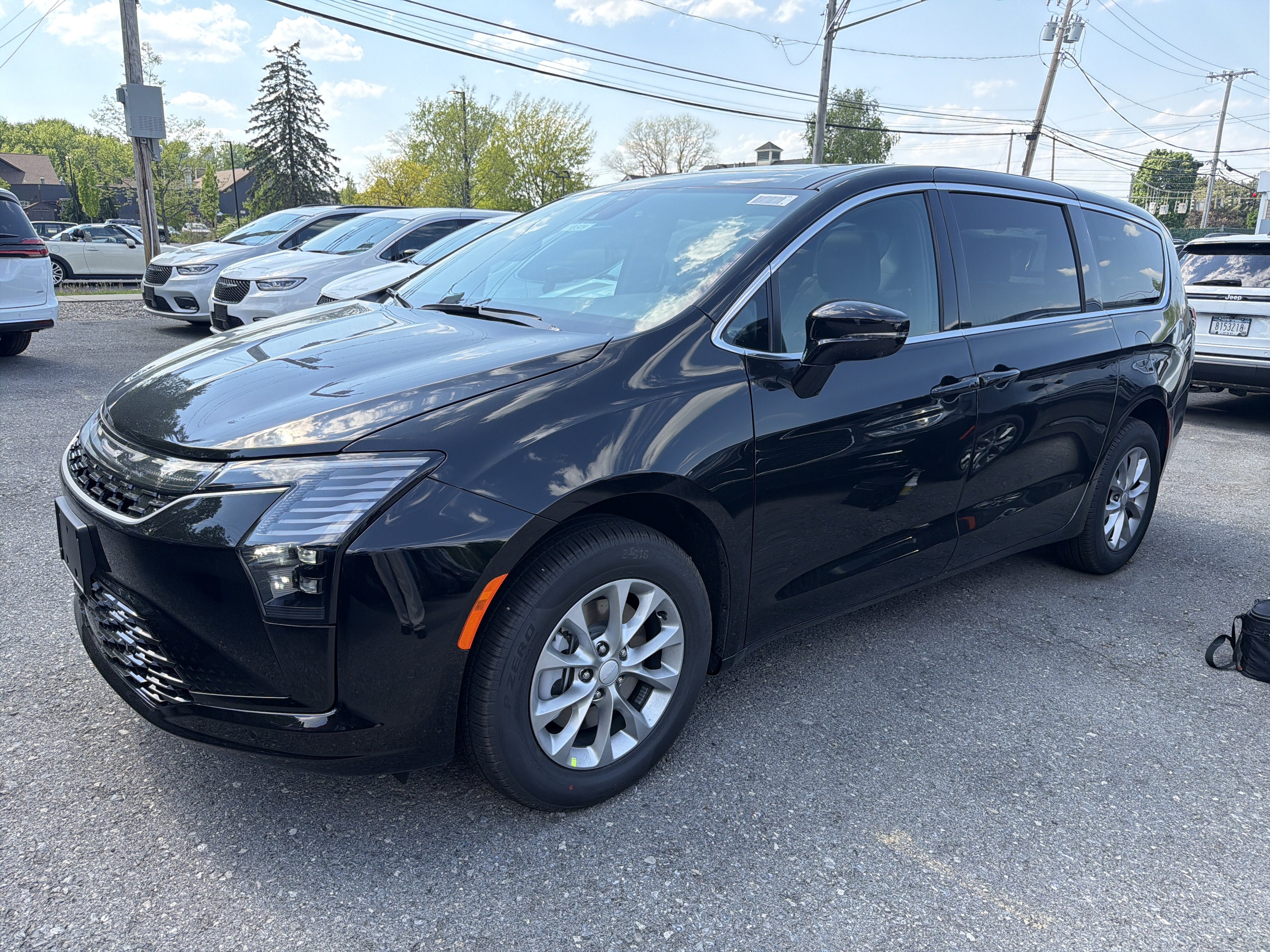 2027 Chrysler Pacifica Select AWD