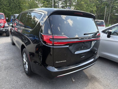 2027 Chrysler Pacifica Select AWD