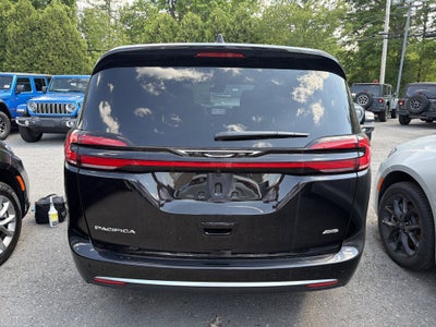 2027 Chrysler Pacifica Select AWD