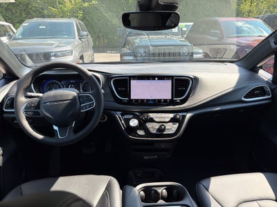 2027 Chrysler Pacifica Select AWD