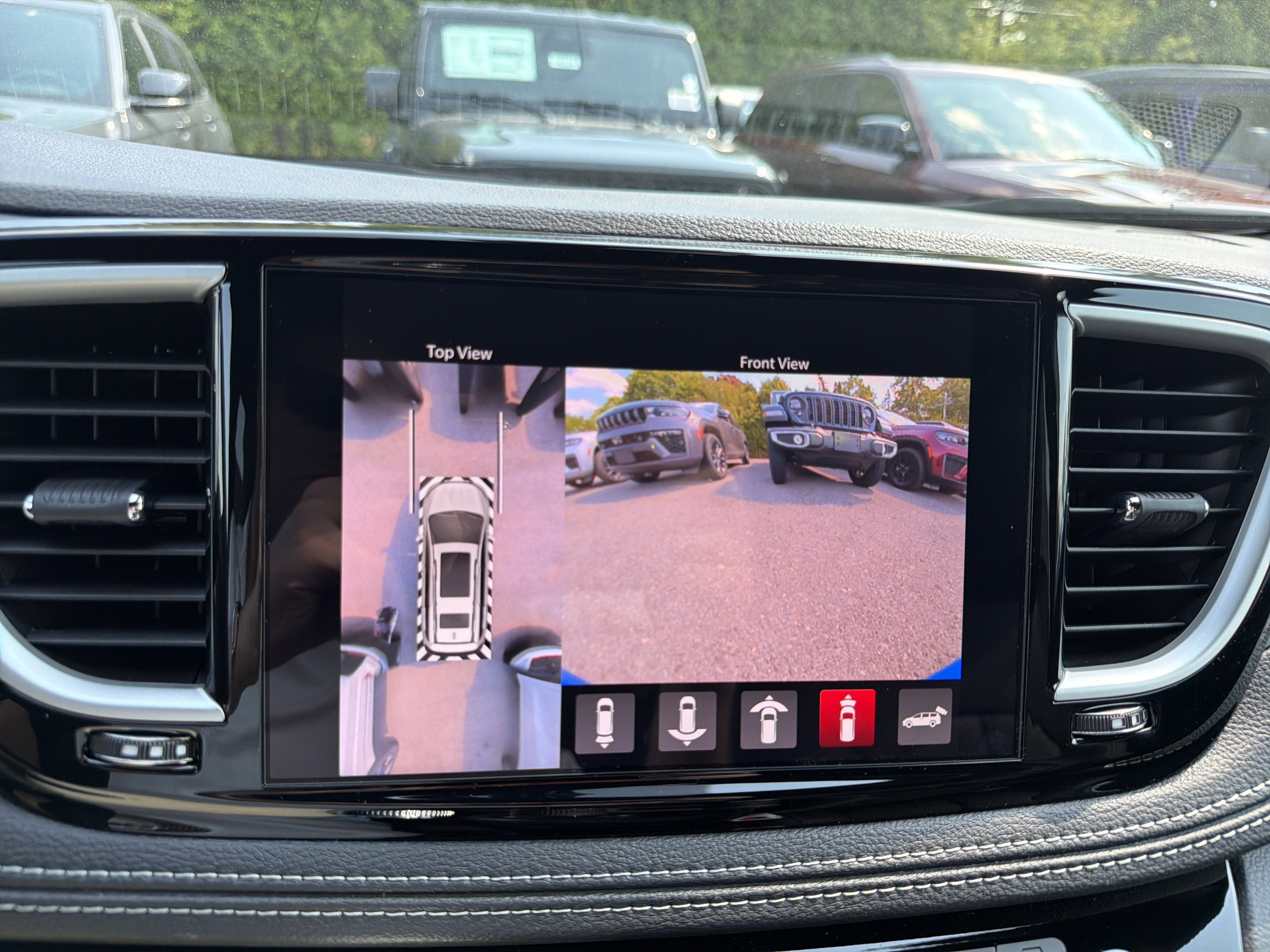 2027 Chrysler Pacifica Select AWD