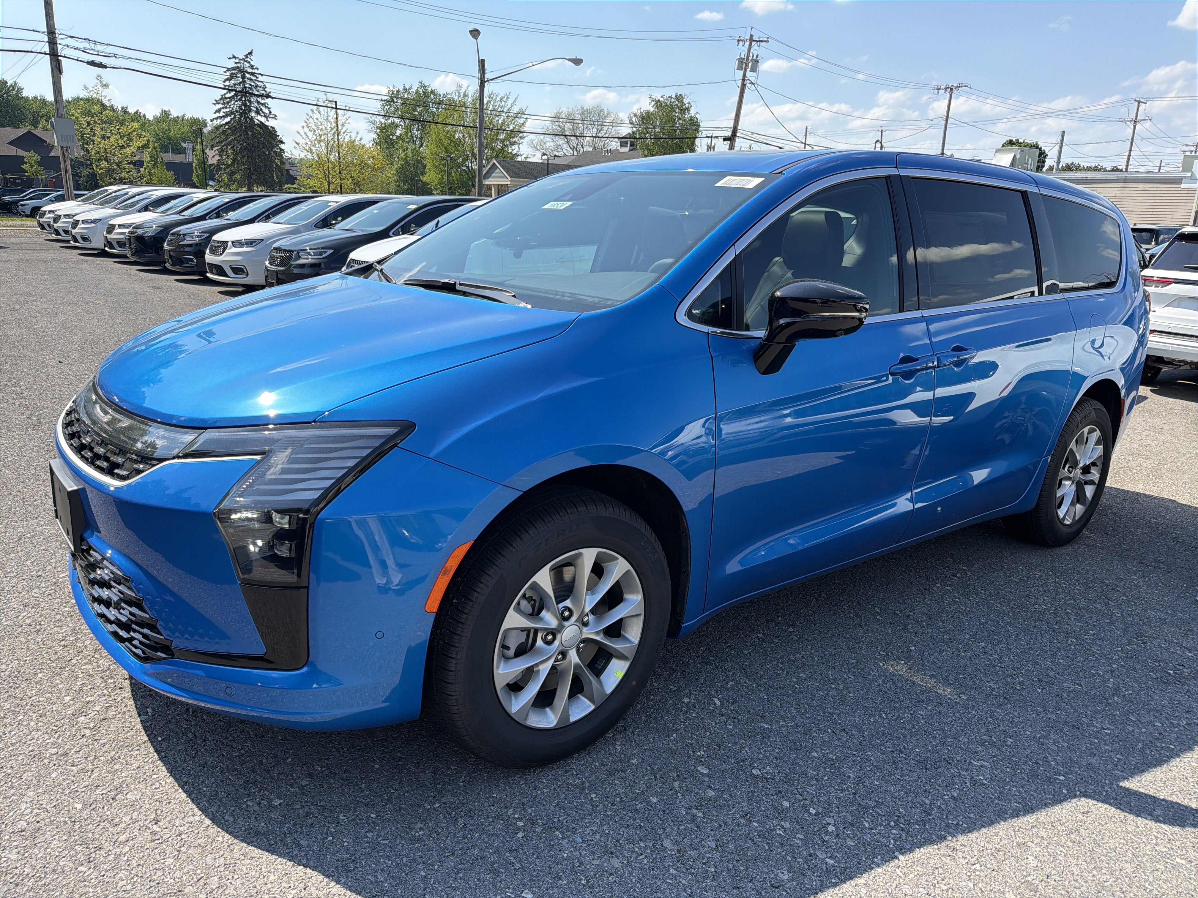 2027 Chrysler Pacifica Select AWD