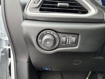 2026 Chrysler Pacifica Select AWD