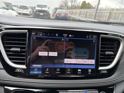 2026 Chrysler Pacifica Select AWD