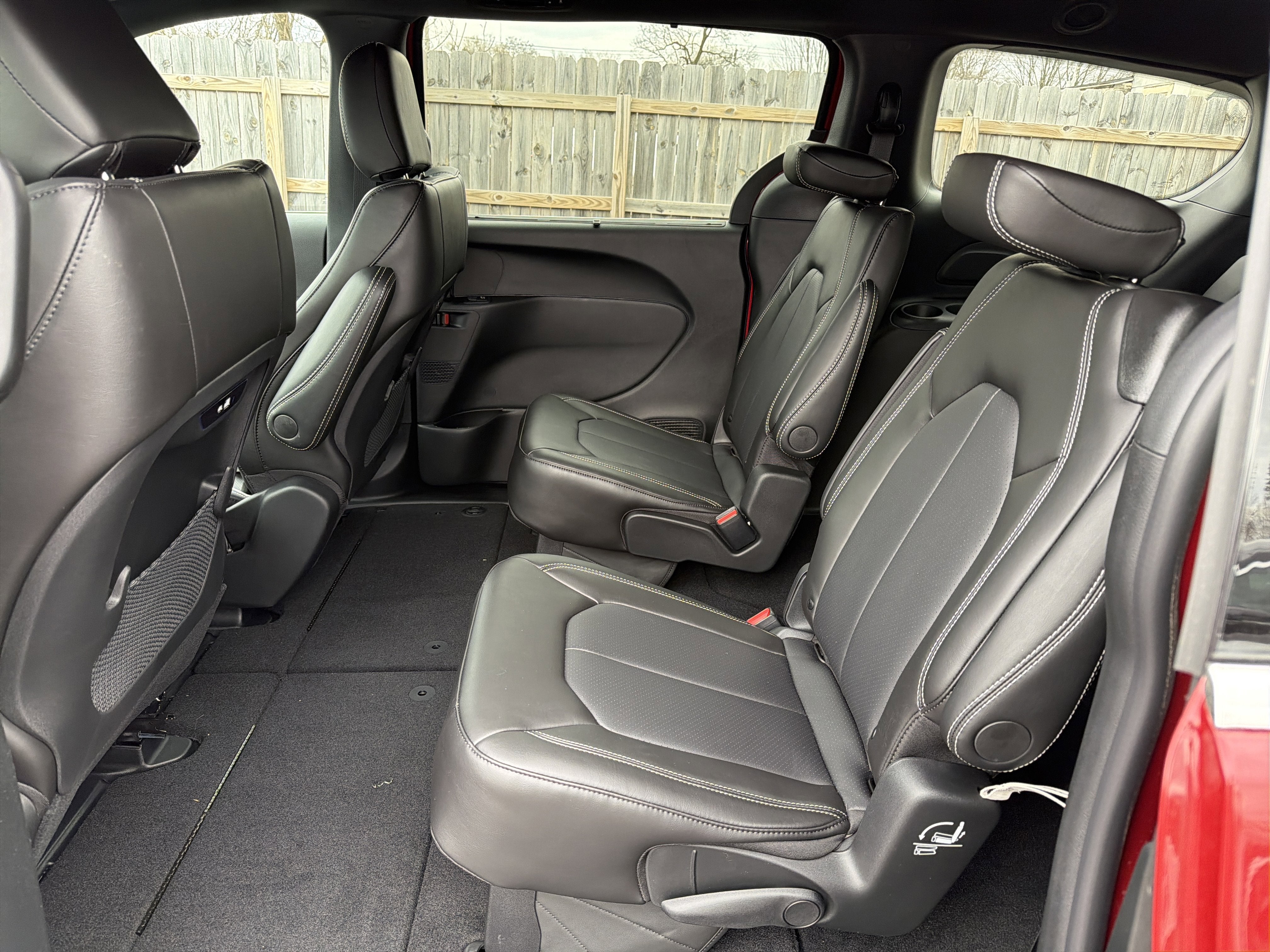 2026 Chrysler Pacifica Select AWD