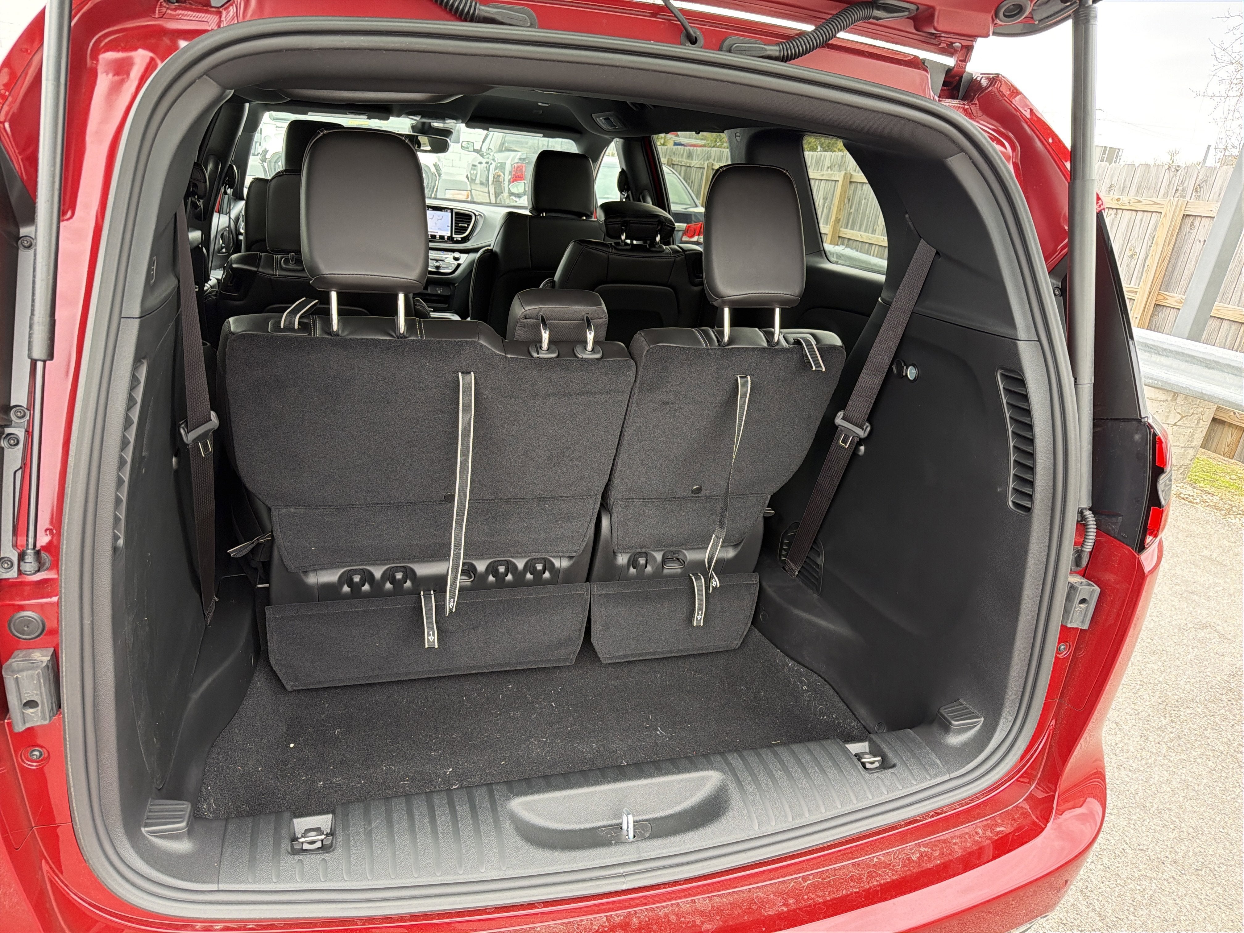 2026 Chrysler Pacifica Select AWD