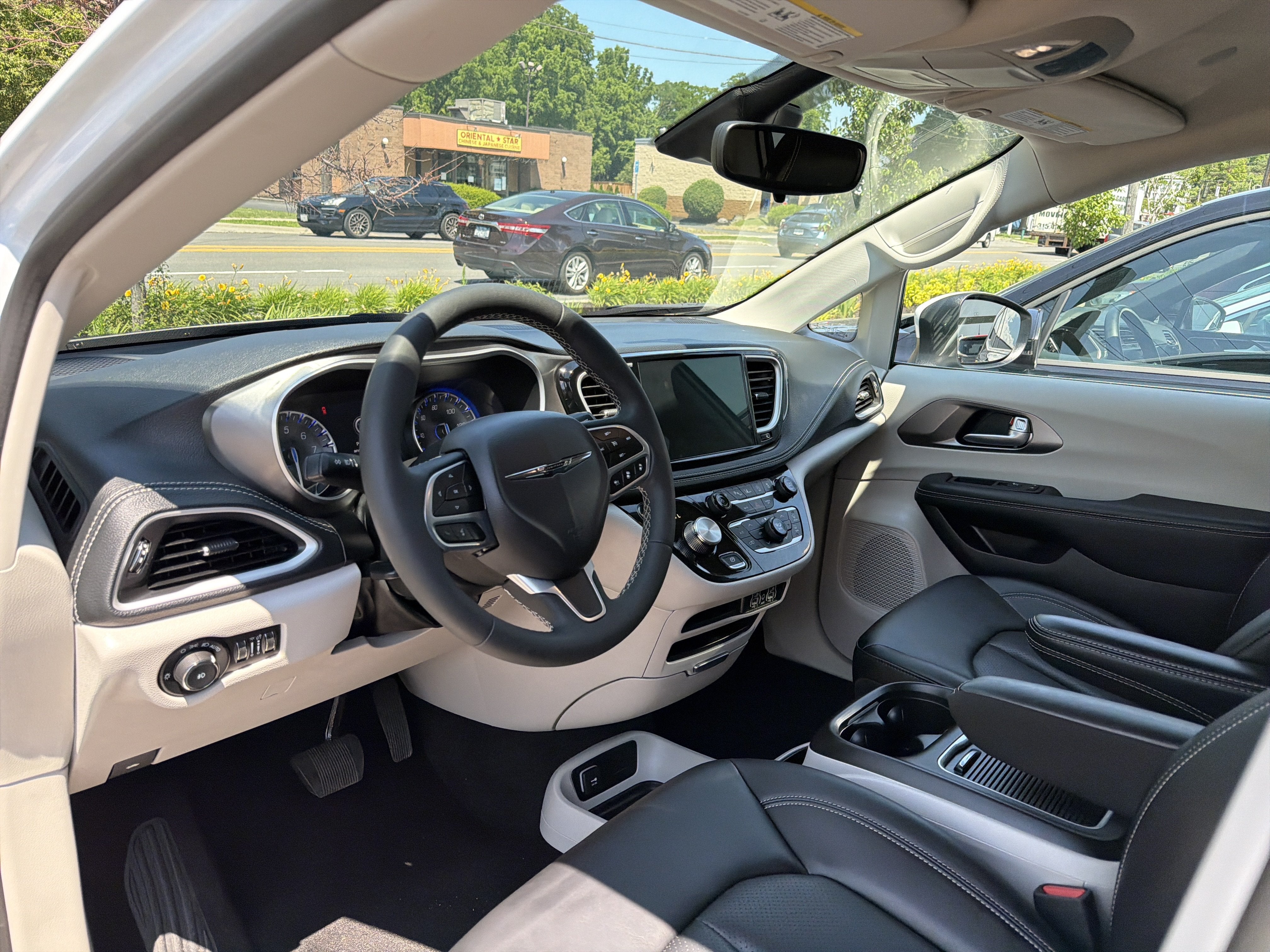 2023 Chrysler Pacifica Touring L AWD