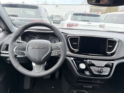 2026 Chrysler Pacifica Select AWD