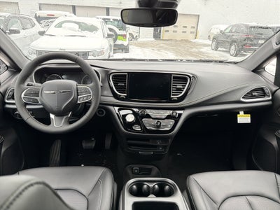 2026 Chrysler Pacifica Select AWD