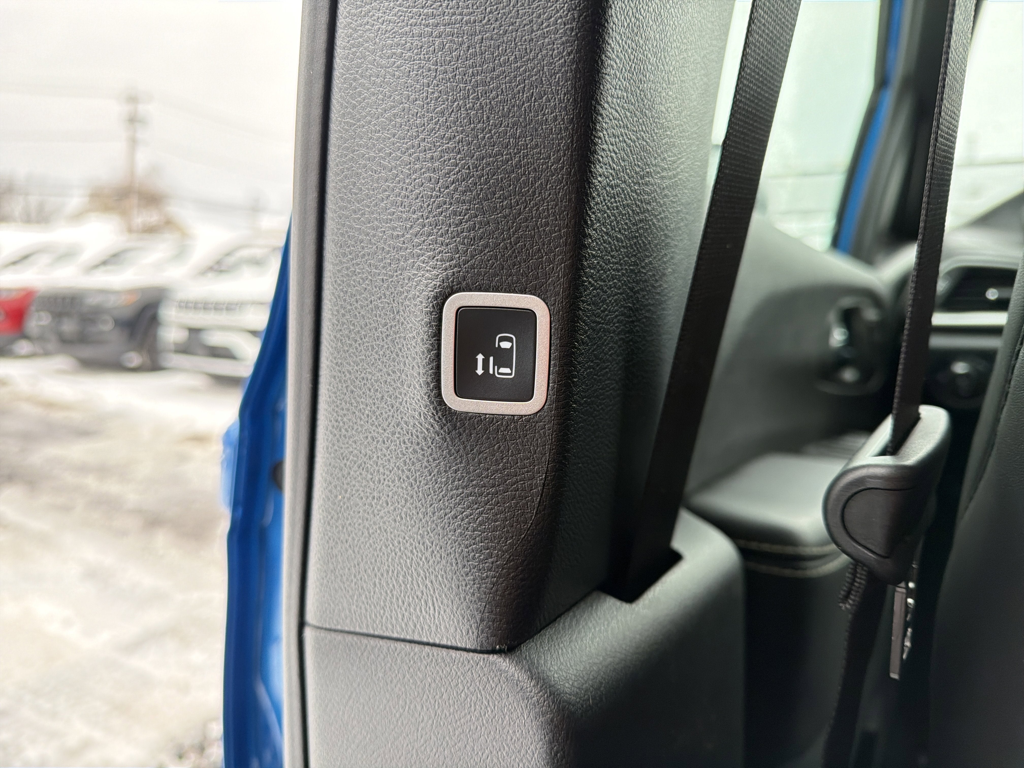 2026 Chrysler Pacifica Select AWD