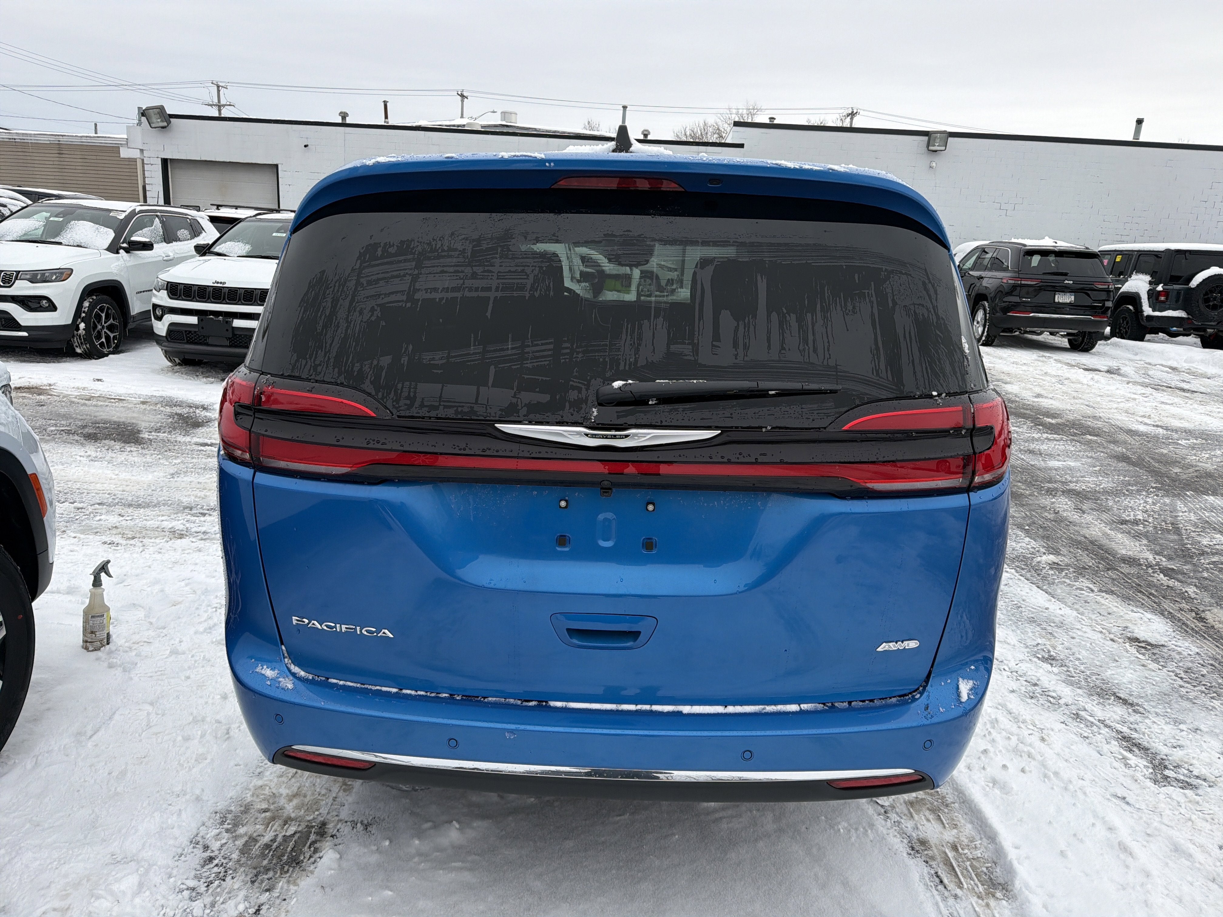 2026 Chrysler Pacifica Select AWD
