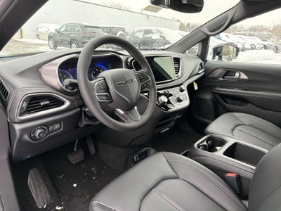 2026 Chrysler Pacifica Select AWD