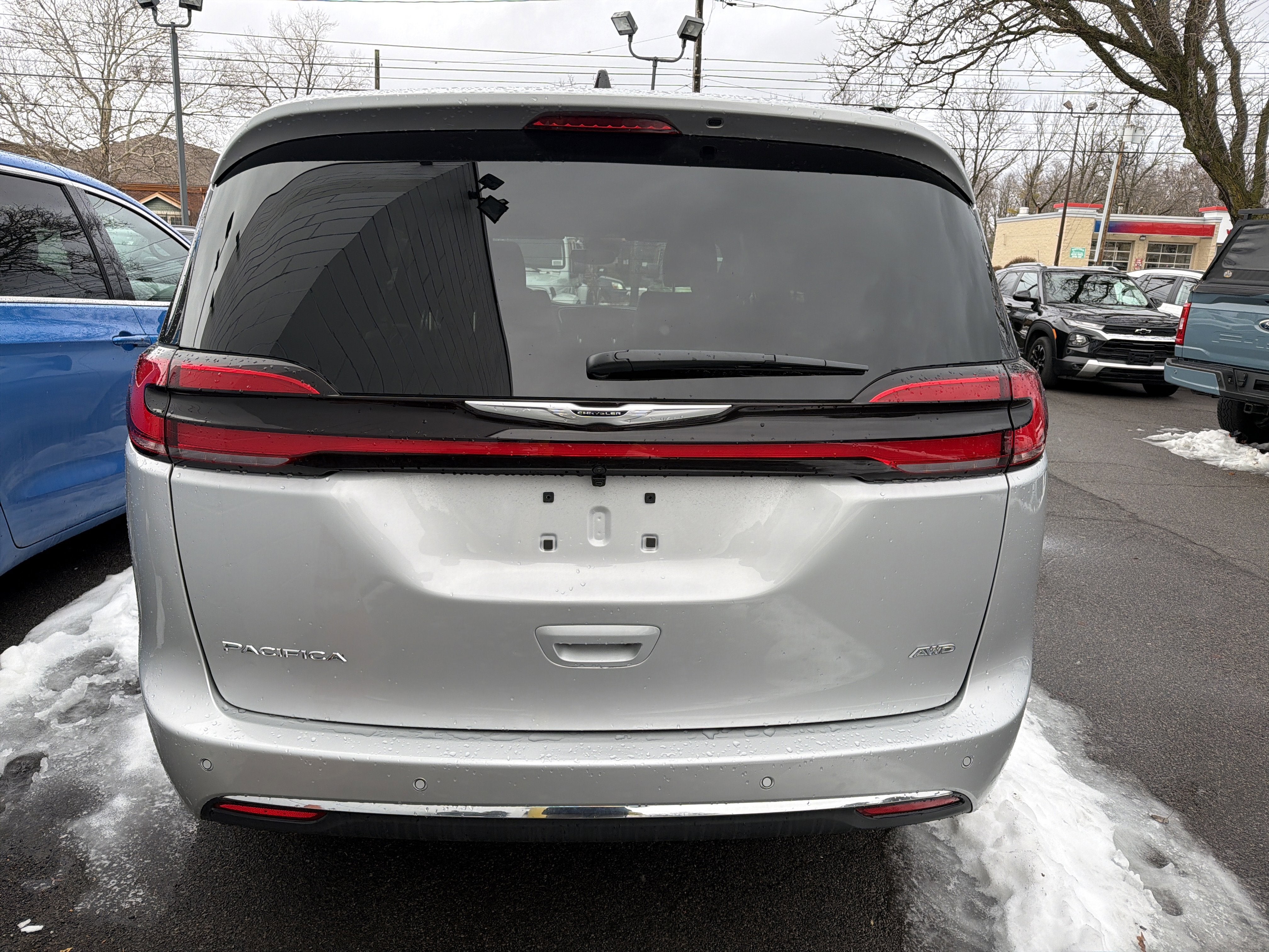 2026 Chrysler Pacifica Select AWD