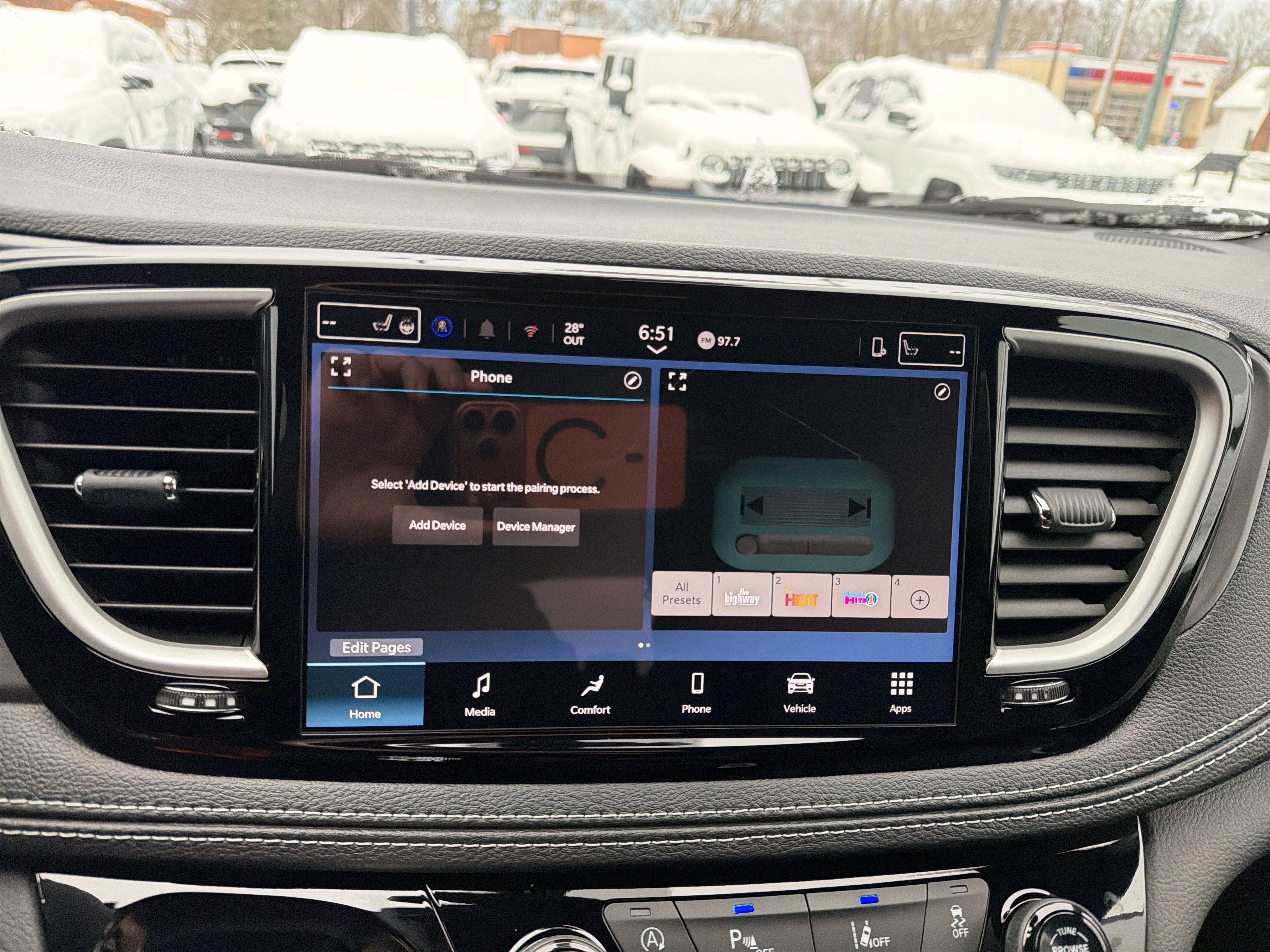 2026 Chrysler Pacifica Select AWD