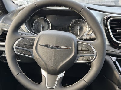 2026 Chrysler Pacifica Limited AWD