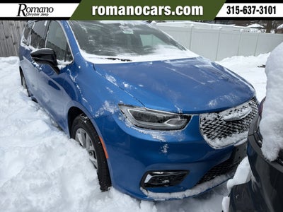 2026 Chrysler Pacifica Limited AWD