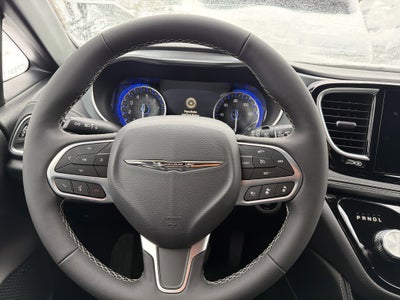 2026 Chrysler Pacifica Limited AWD