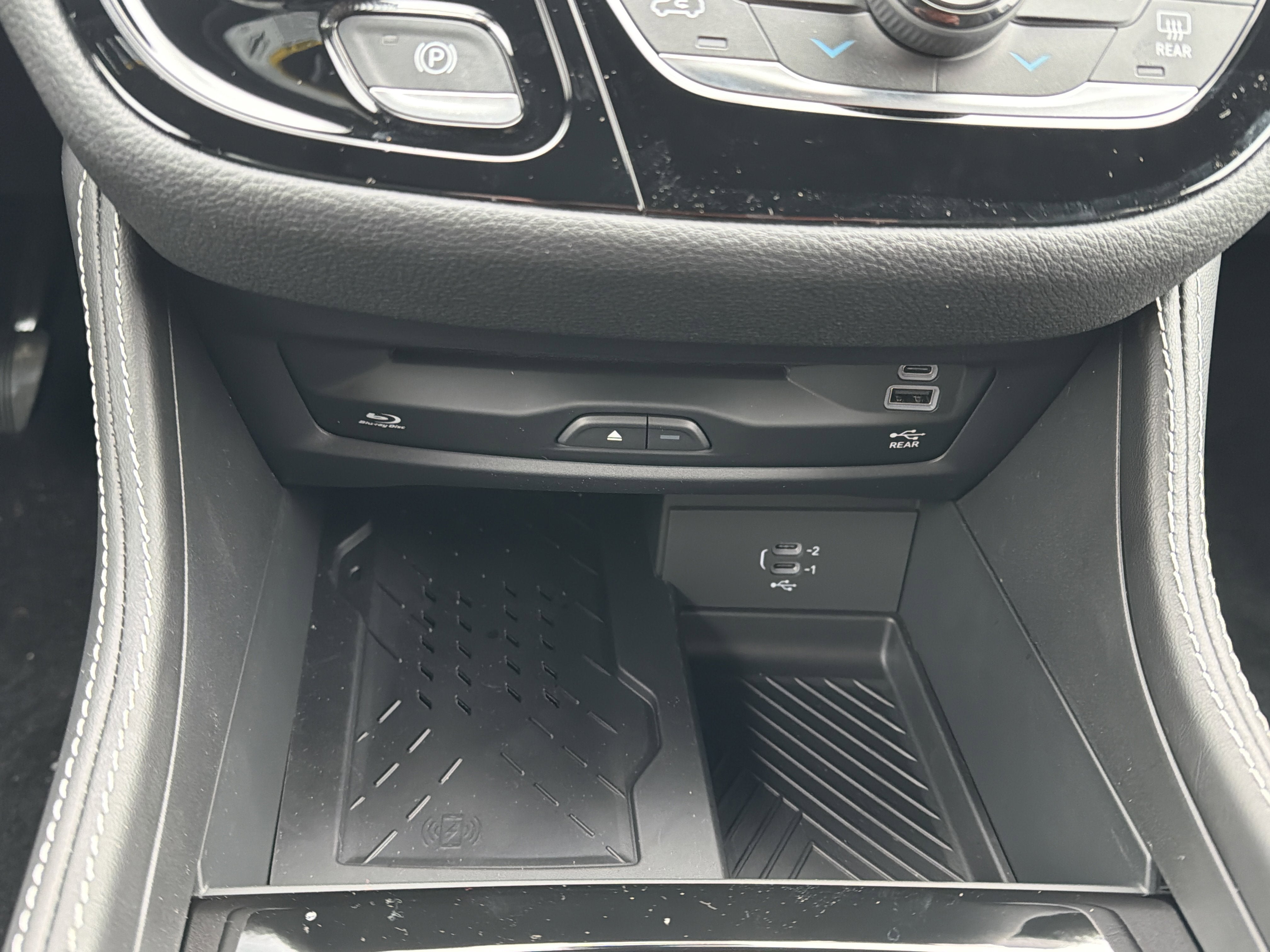 2026 Chrysler Pacifica Limited AWD