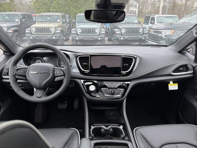 2026 Chrysler Pacifica Limited AWD