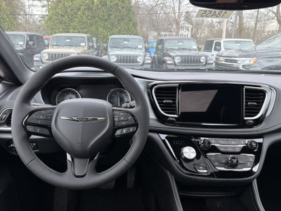 2026 Chrysler Pacifica Limited AWD