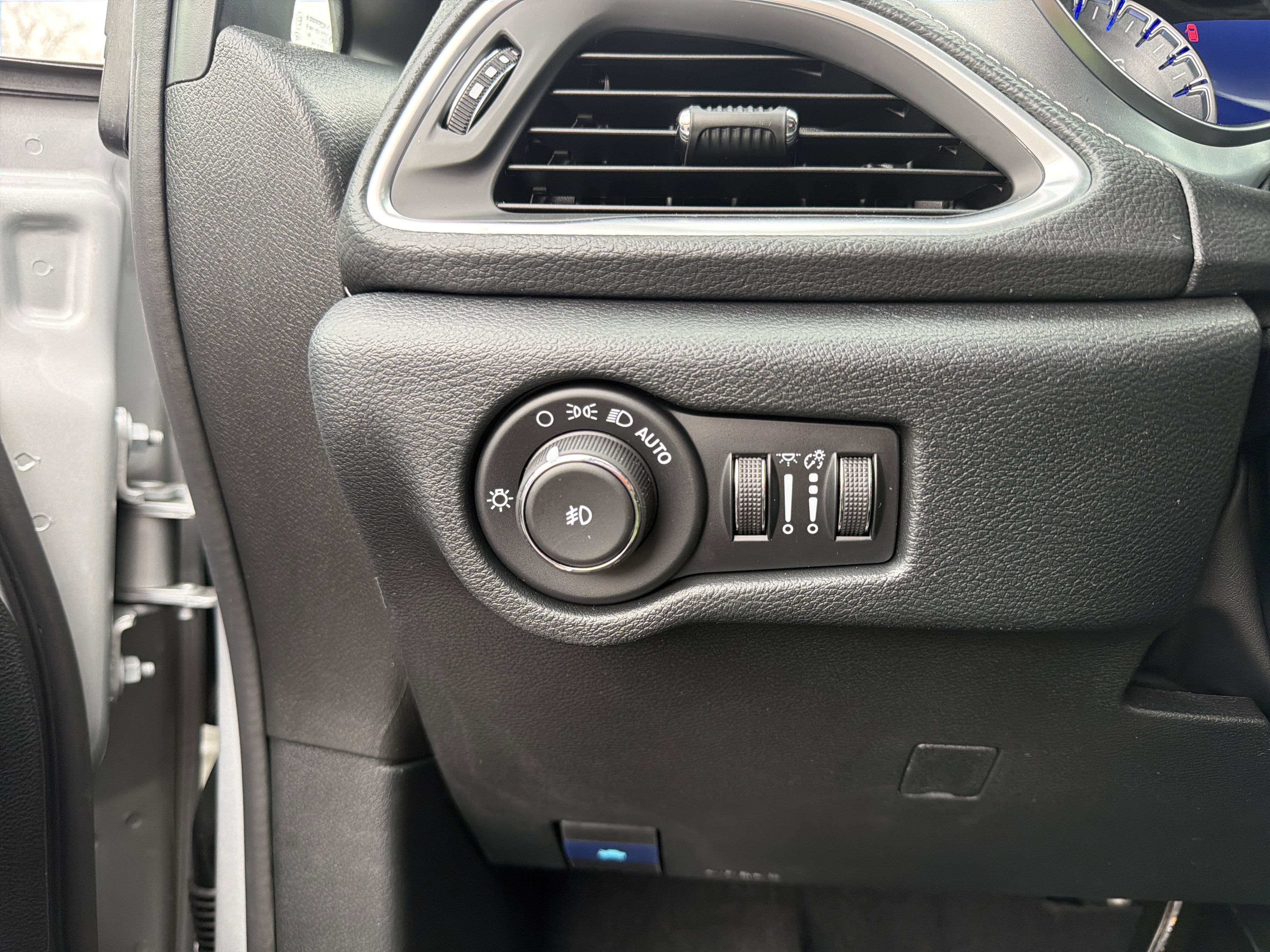 2026 Chrysler Pacifica Limited AWD