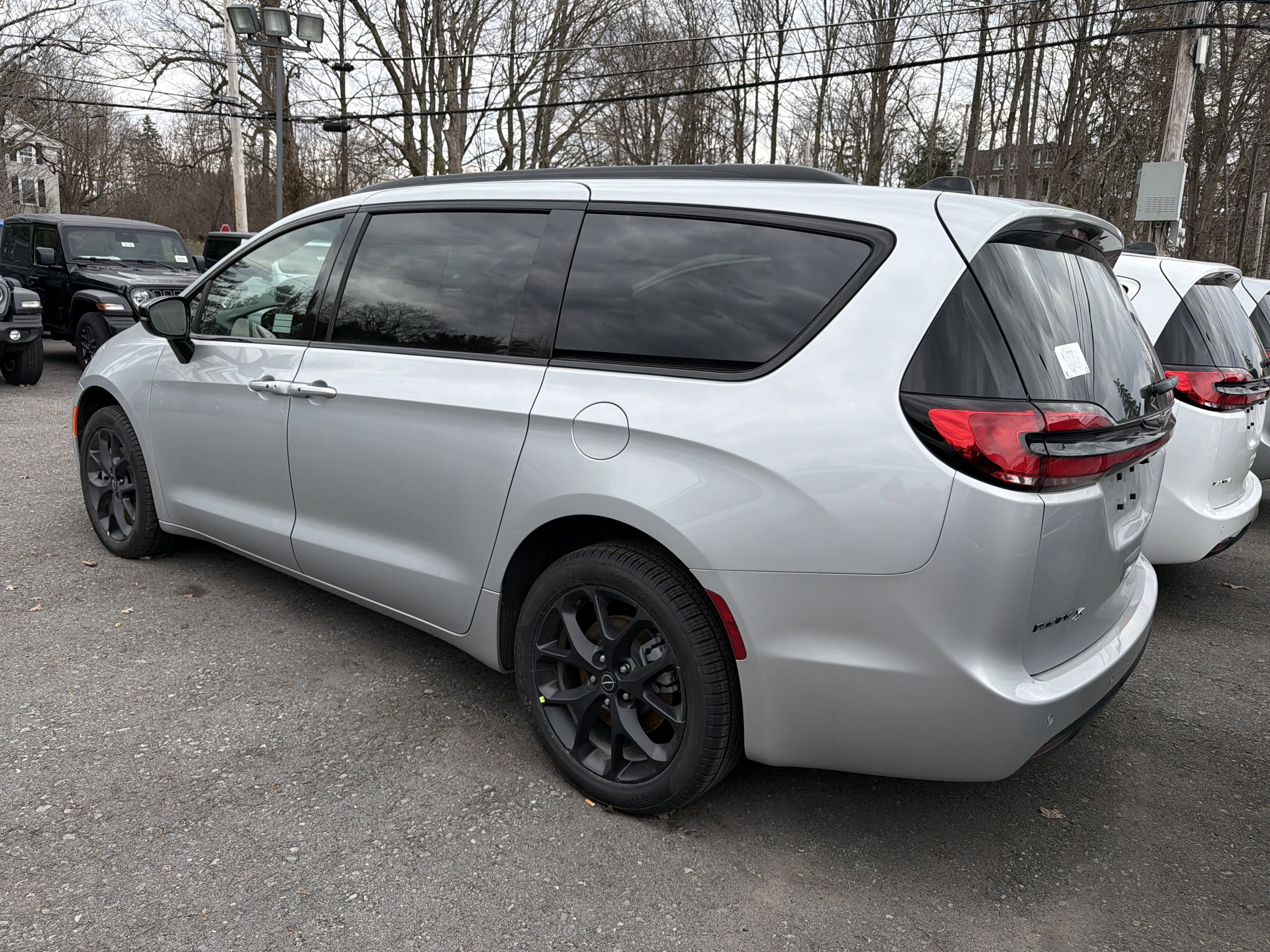 2026 Chrysler Pacifica Limited AWD